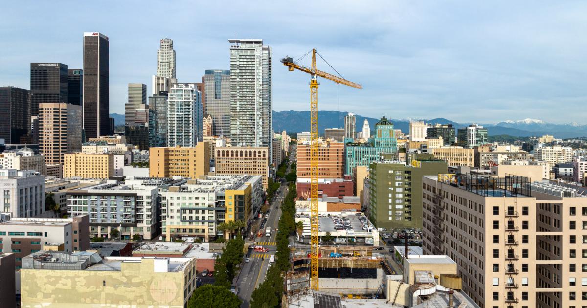 60-story apartment tower starts to rise at 1000 S Hill